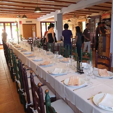 Фермерский дом Pou De Beca Allotjaments I Vall d'Alba