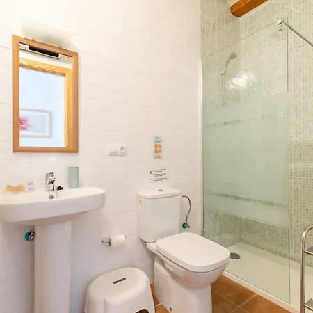 Pou De Beca Allotjaments I مزرعة للإقامة *