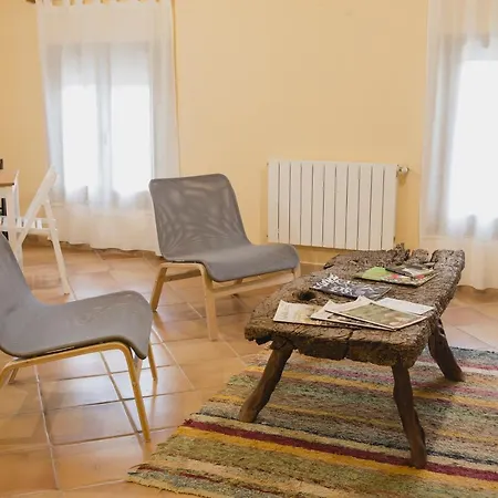 Pou De Beca Allotjaments I مزرعة للإقامة Vall dʼAlba